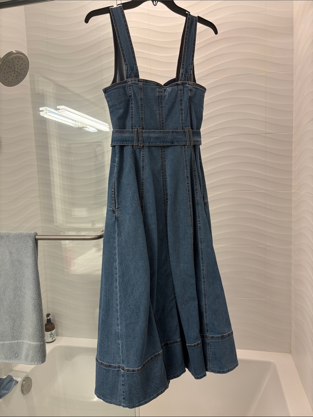 House of Harlow 1960 Dark Blue Denim Button-Front Midi Dress - Picture 3 of 5